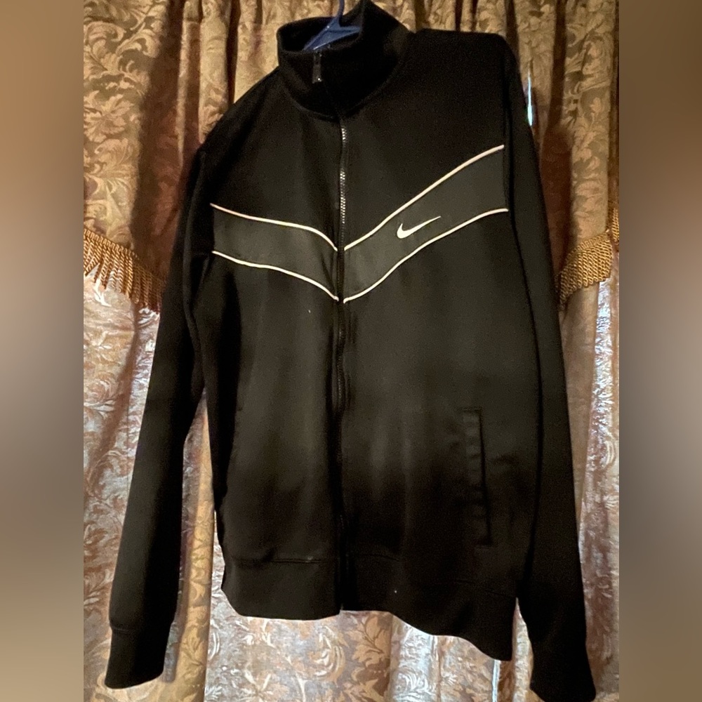 Nike L men zip up